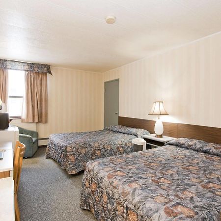 Springs Motor Inn Wainwright Extérieur photo
