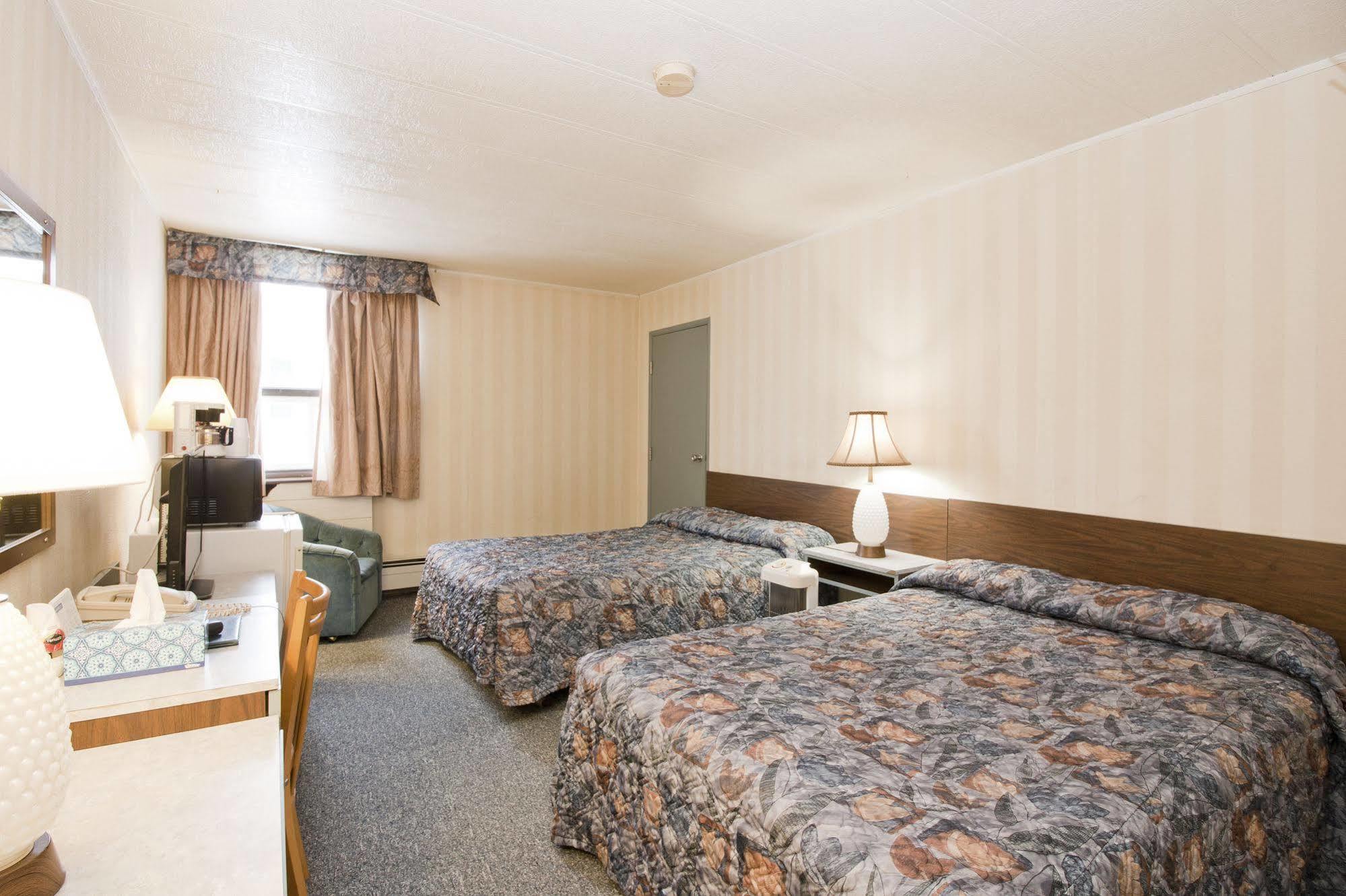 Springs Motor Inn Wainwright Extérieur photo