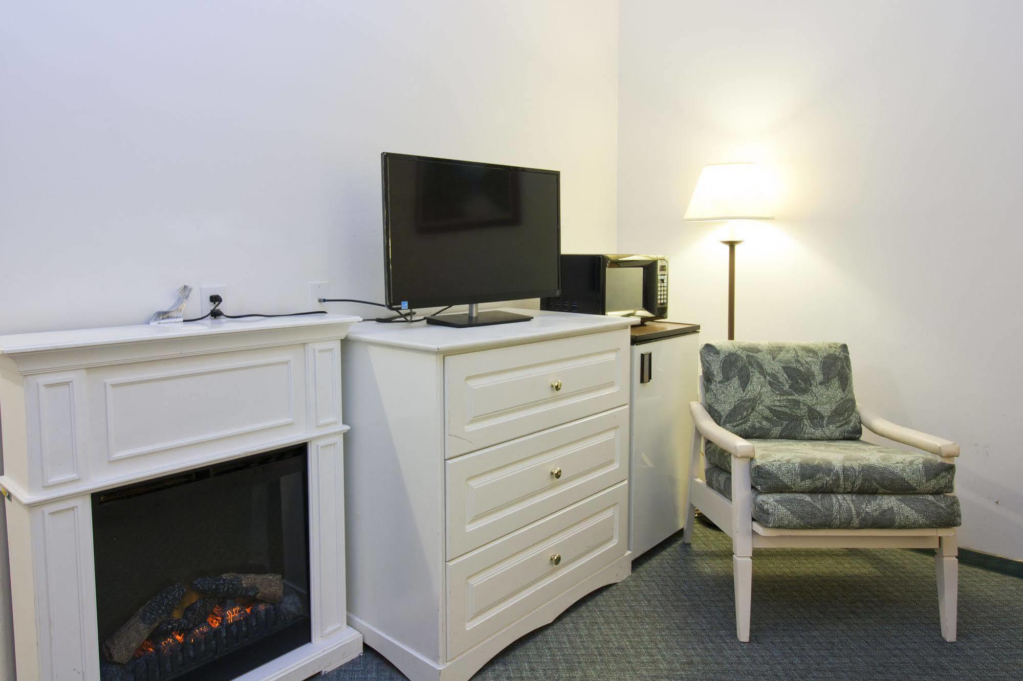 Springs Motor Inn Wainwright Extérieur photo